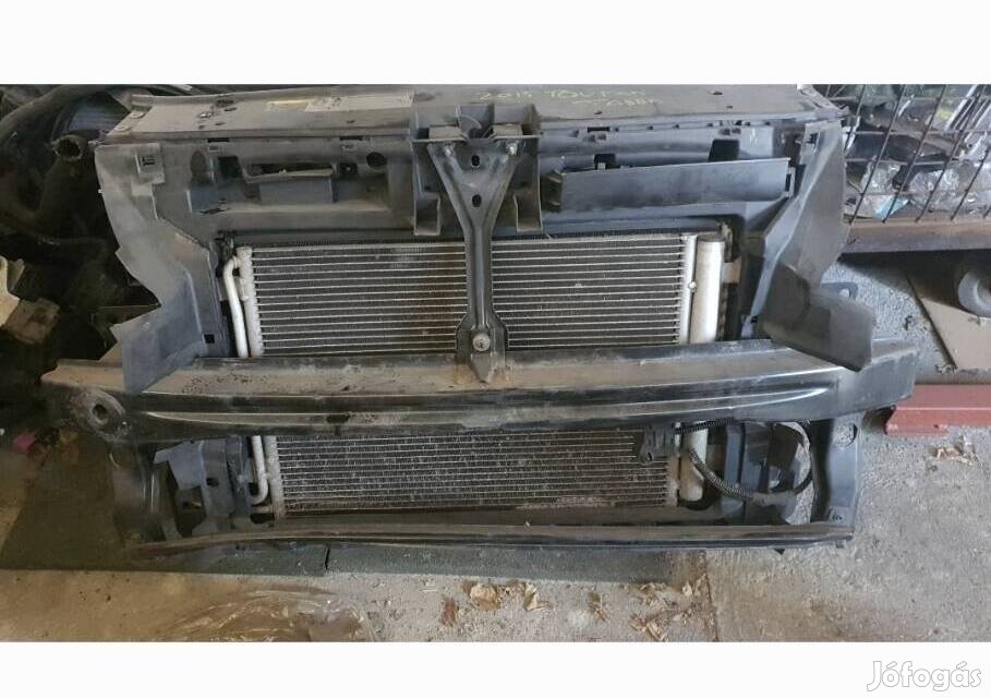 2010-15 ig VW Touran Benzines homlokfal 24.01