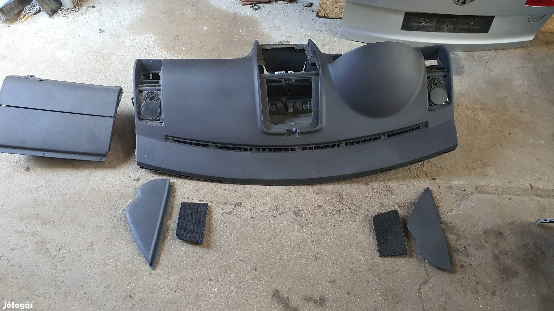 2010-2015 VW Touran 22.07.27 Europai Műszerfal héj