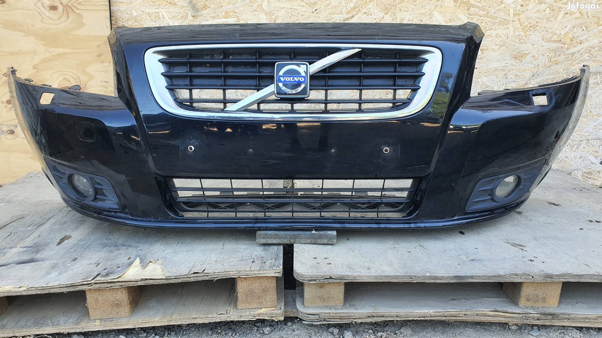 2010 Volvo V50 Első lökháritó diszrács 25.07.03.b
