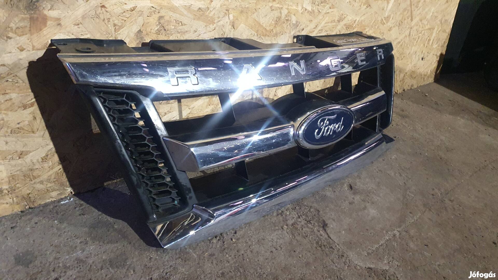 2011 Ford Renger Hűtőrács 24.12.16