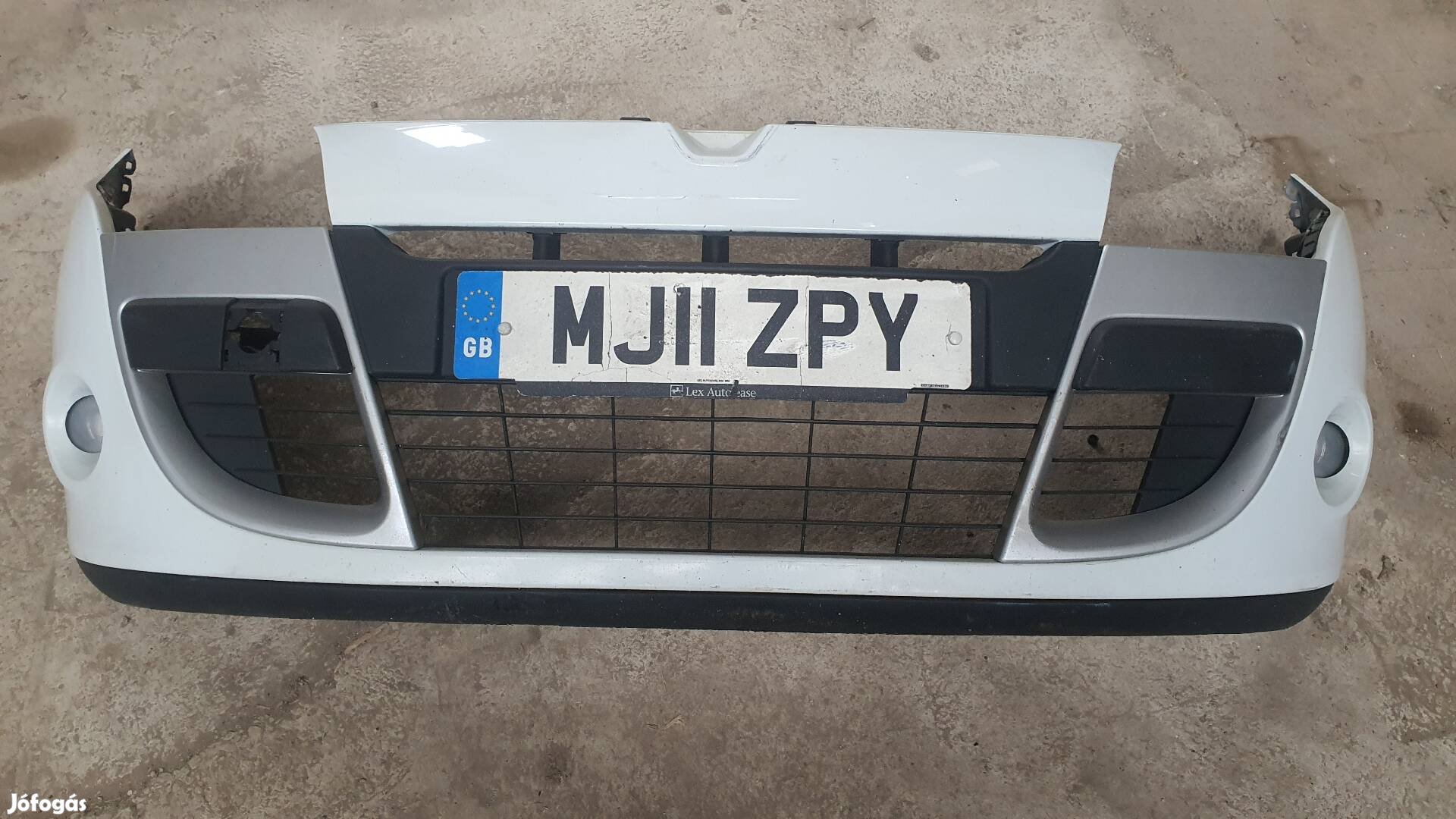 2011 Renault Megane 3 Első lökháritó 25.05.23.B