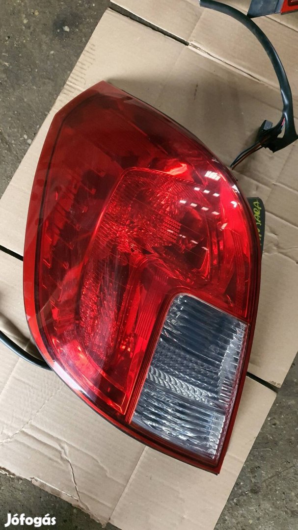 2012 Opel Antara bal hátsó külső lampa  24.02.08