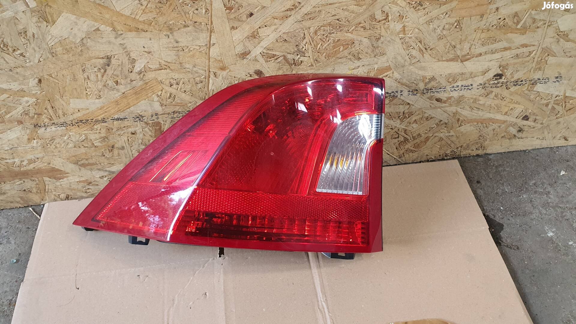 2012 Volvo S60 sedan bal hátsó lámpa  24.07.18