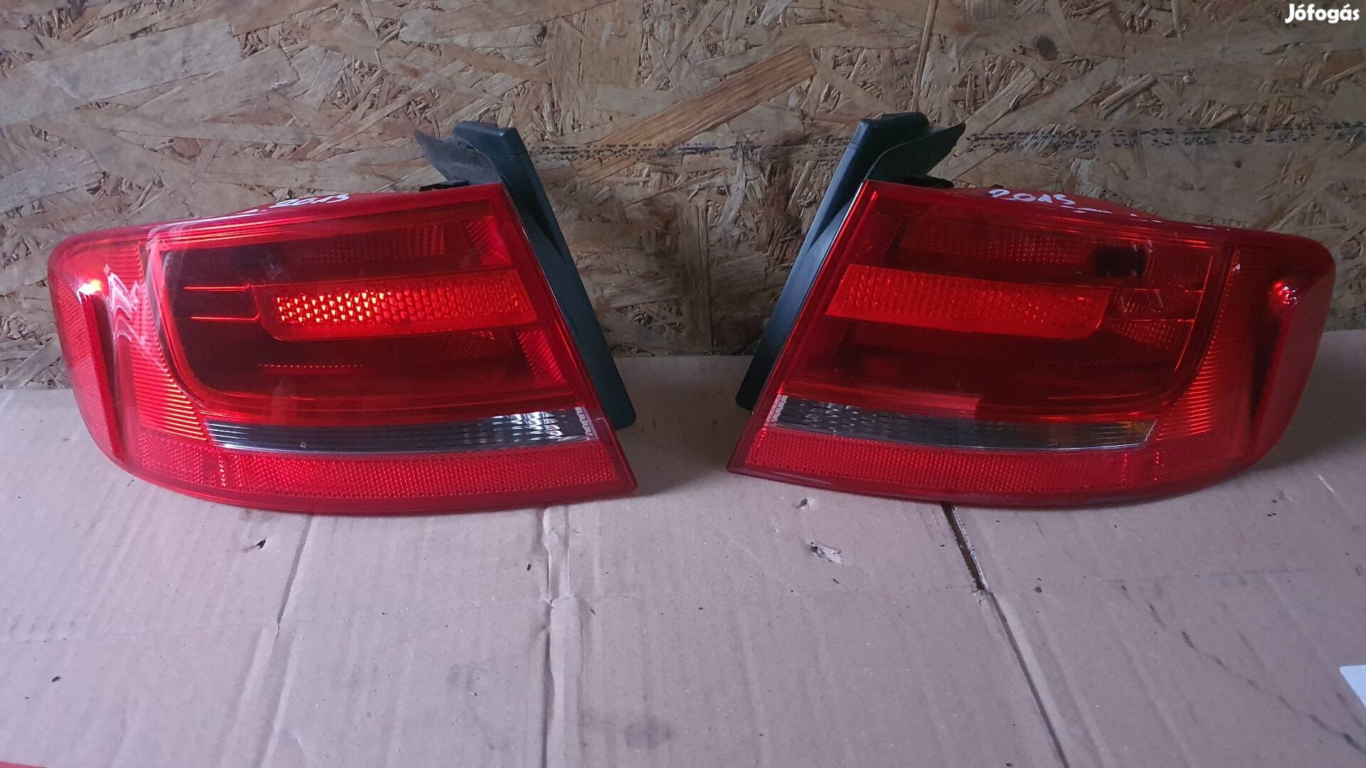 2013 Audi A4 Sedan hátsó lámpa 24.12.06. gyári