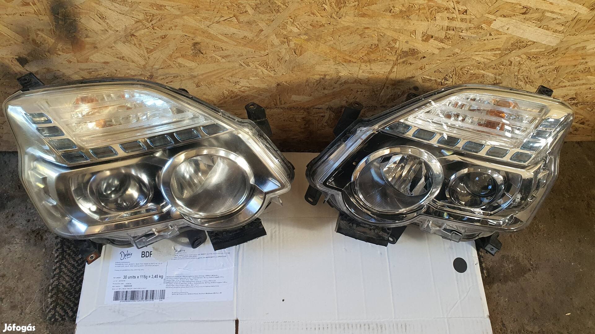 2013 Nissan Qashqai xenon fényszóró 24.10.07