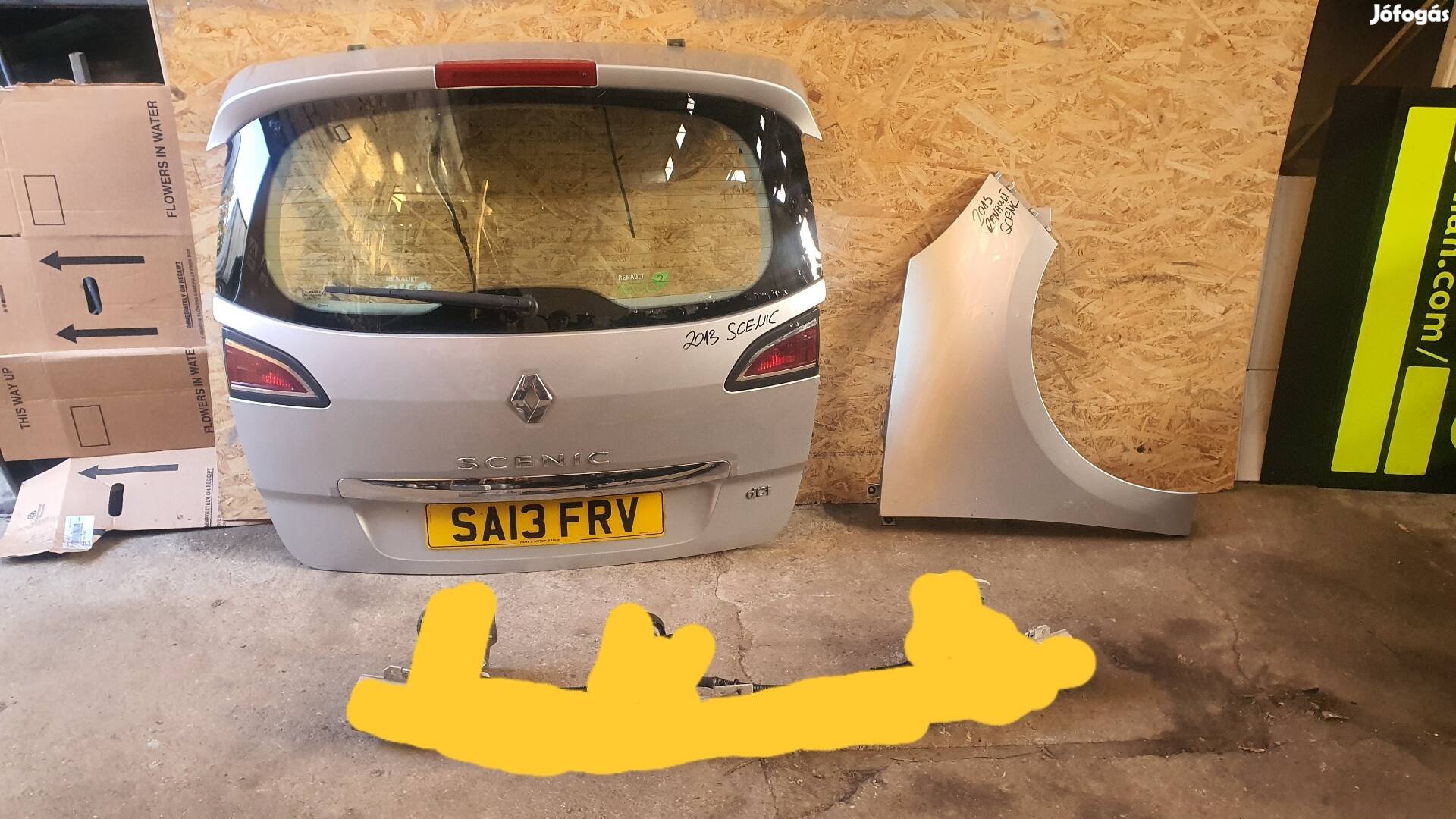 2013 Renault Scenic, csomagtér ajtó   24.12.19