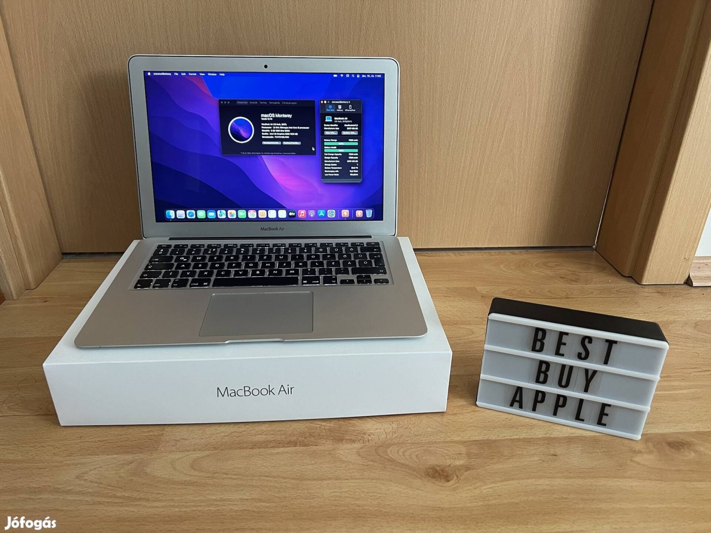 2017 Macbook Air 13 / i5 / 8GB / 128GB SSD / Magyar / Új 100% Aksi