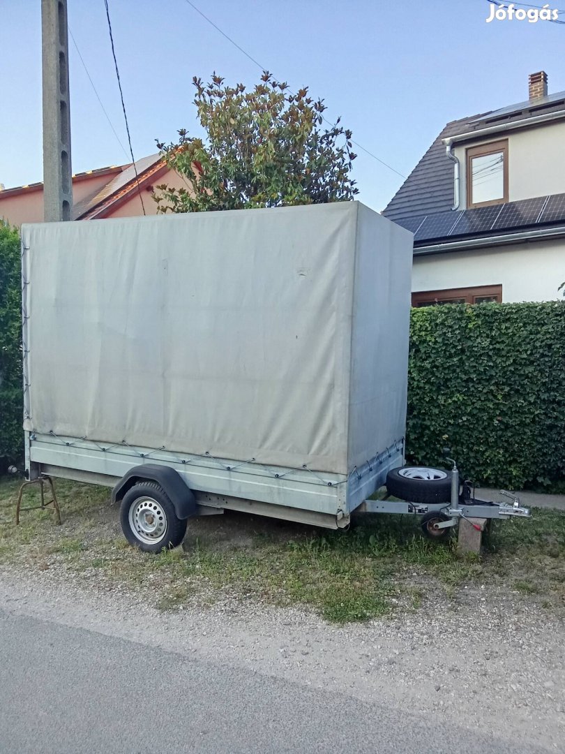2017 évj. 750 kg nagy méretű utánfutó