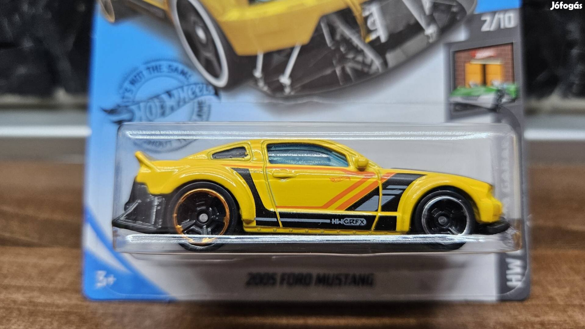 2018 Hot Wheels # HW Dream Garage # 2005 Ford Mustang