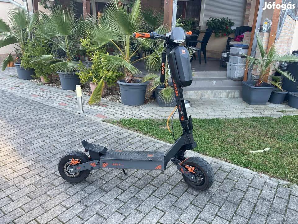 2024 Kukirin G4 elektromos roller
