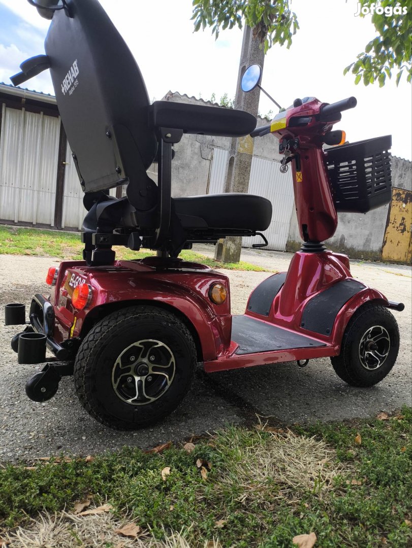 2025. Elektromos moped rokkantkocsi, garanciával, eredeti számlával.