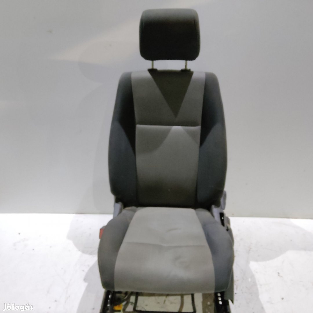 203863 Dodge Journey 2008-2020 bal első ülés