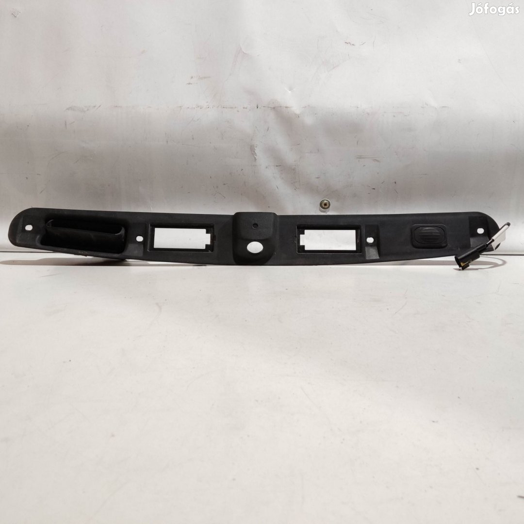 204141 Fiat Freemont 2011-2015 tolatókamera helyes csomagtér ajtó