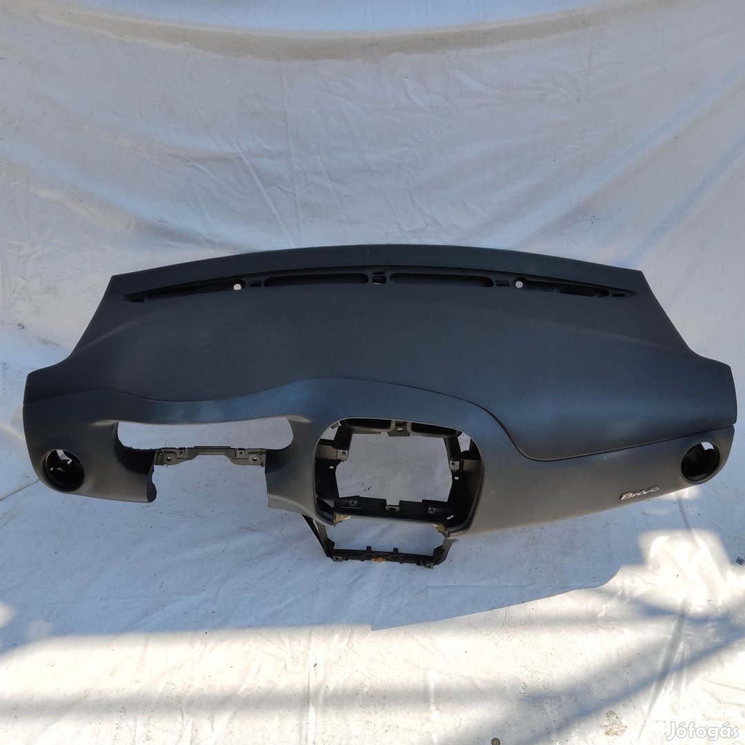 204352 Fiat Bravo 2007-2014 műszerfal párna 735448648