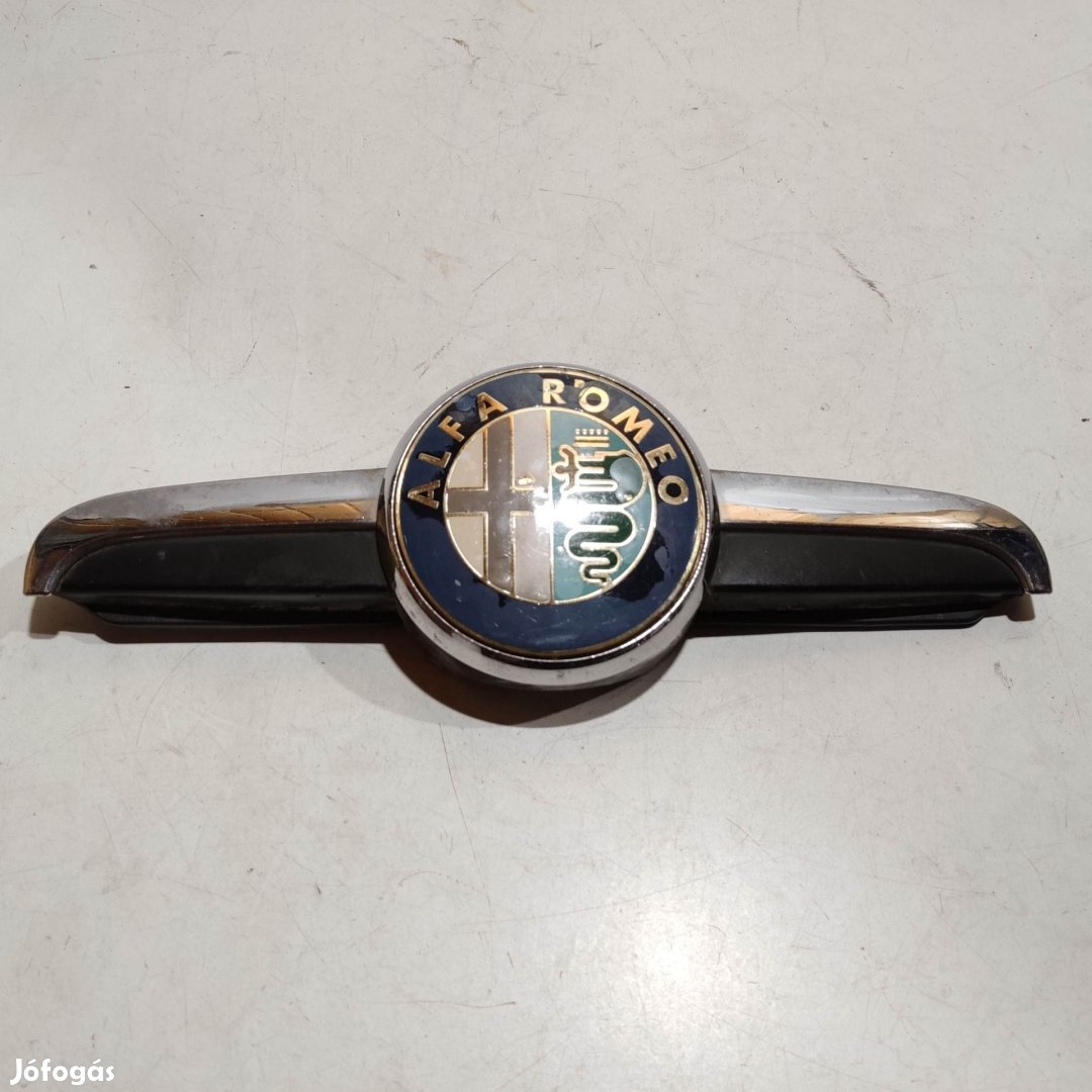 205356 Alfa Romeo 156 2003-2005 motorháztető embléma, a képen