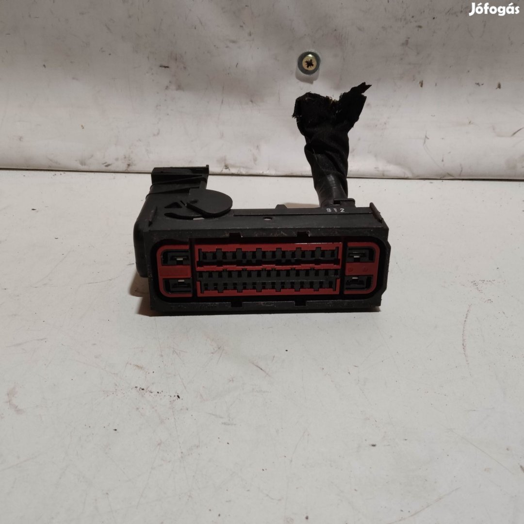 205477 Volvo XC 70 Abs elektromos csatlakozó P30681619 ,