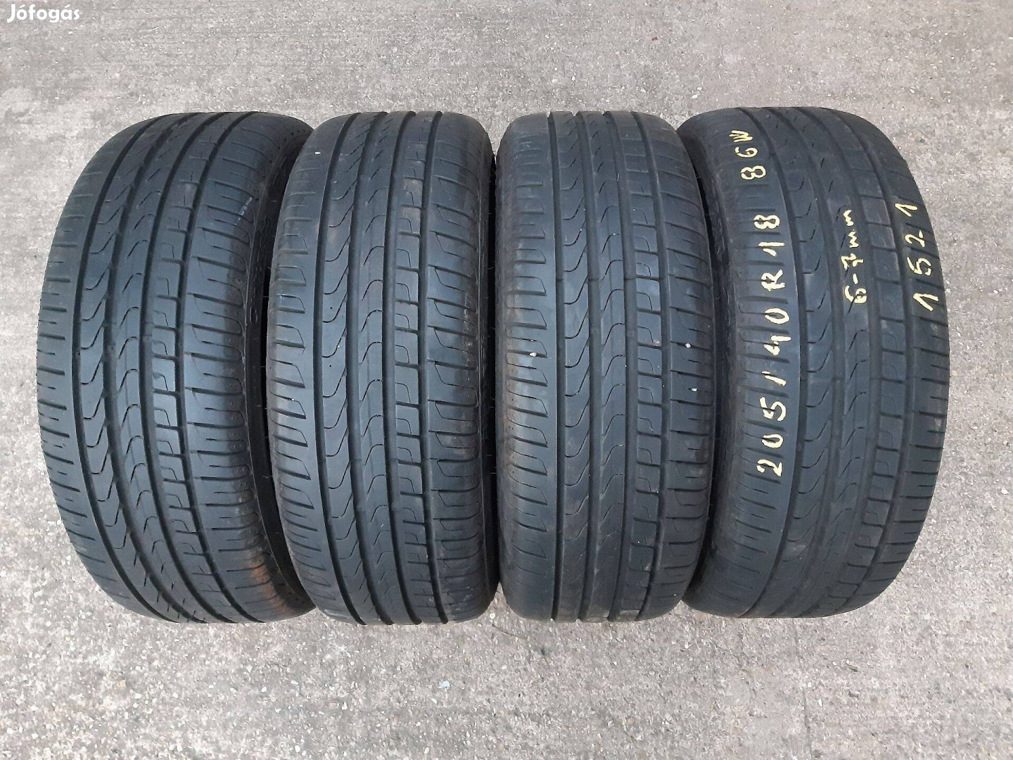 205/40 R18 -Pirelli Run Flat nyárigumik