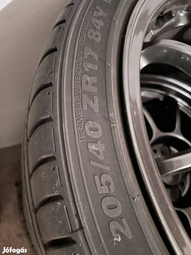 205/40 r17 Kumho ecsta mt71