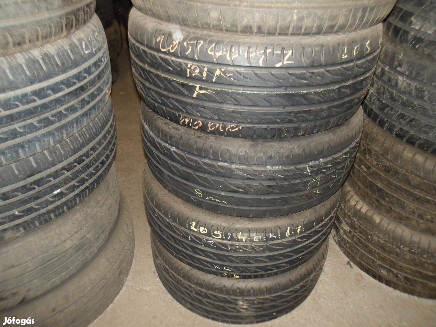 205/40r17 Pirelli nyári gumi ajándék szereléssel