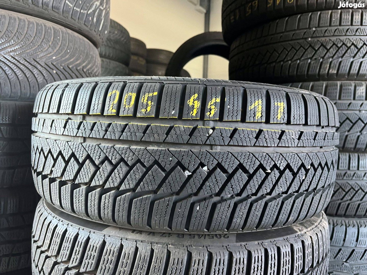 205/45 r17 Continental 8mm téligumi 4db eladó 205/45r17 garnitúra