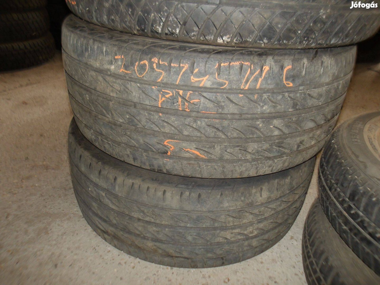 205/45r16 Pirelli nyári gumi ajándék szereléssel