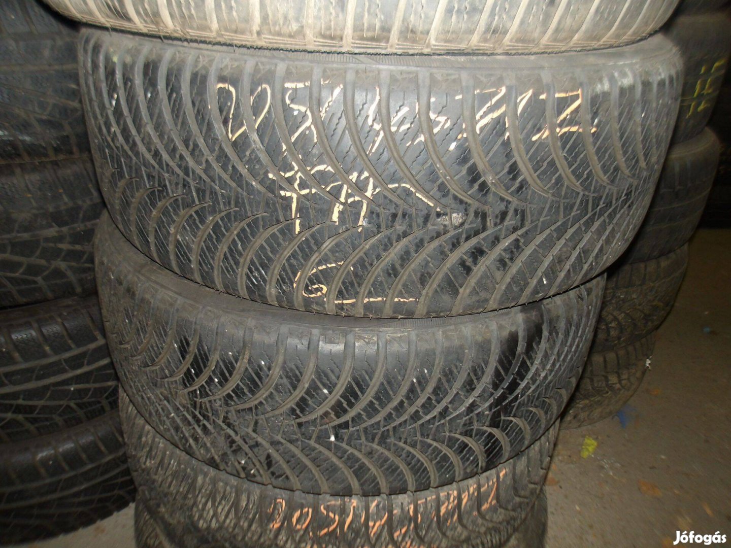 205/45r17 Falken téli gumi ajándék szereléssel