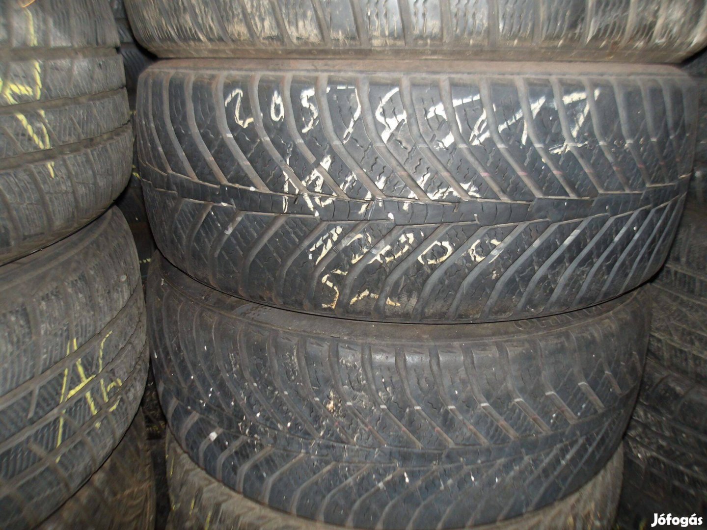 205/45r17 Kumho négyévszakos gumi ajándék szereléssel