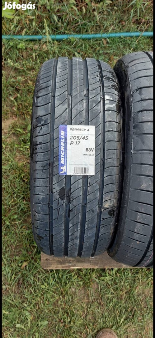 205/45r17 Michelin 1db új 15000Ft