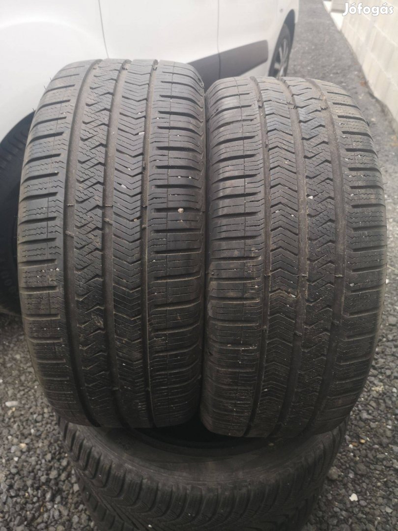 205/50R15 2db Négyévszakos Vredestein gumi