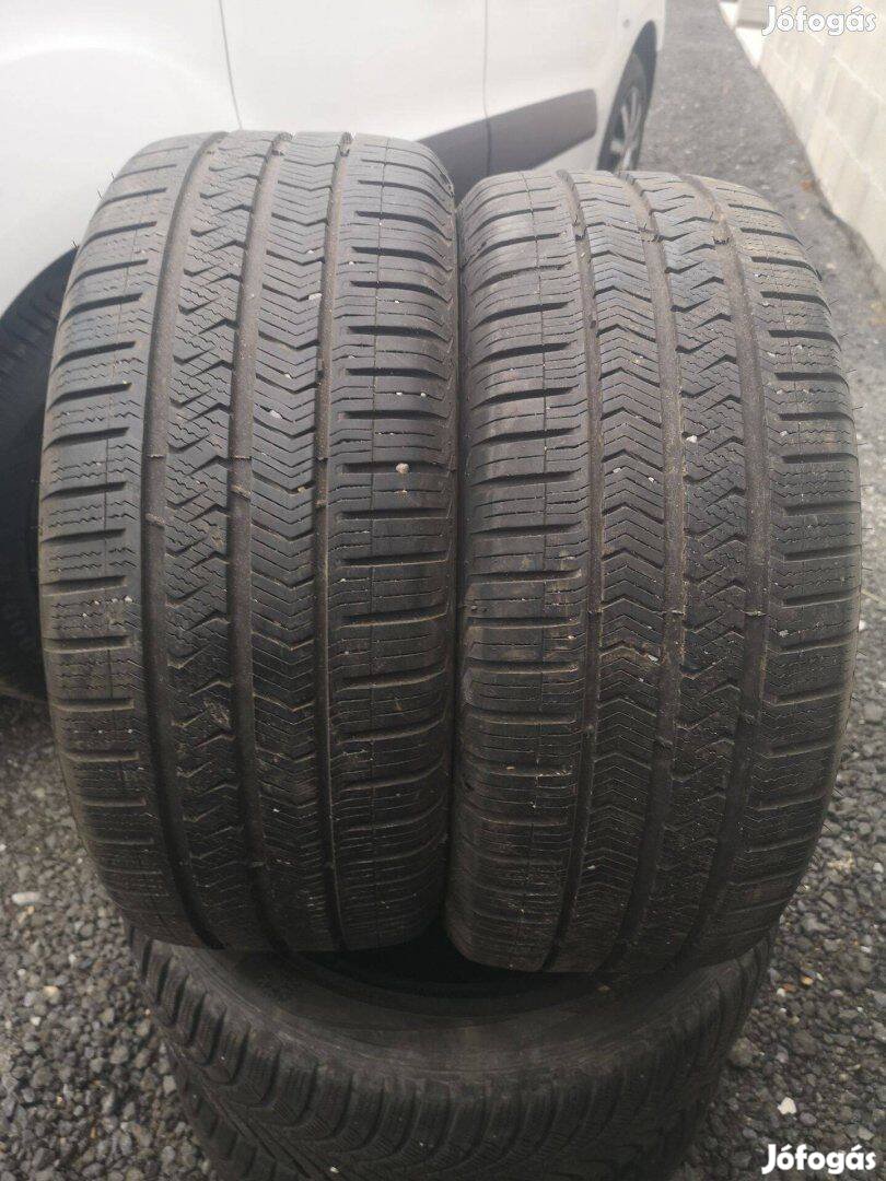 205/50R15 2db Négyévszakos Vredestein gumi