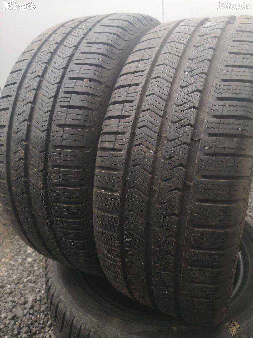 205/50R15 2db Négyévszakos Vredestein gumi