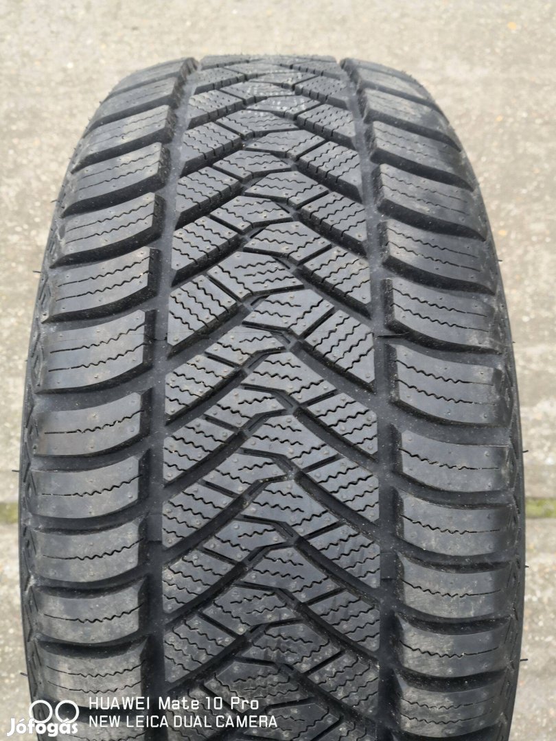 205/50R16-os új Maxxis négyévszakos gumi