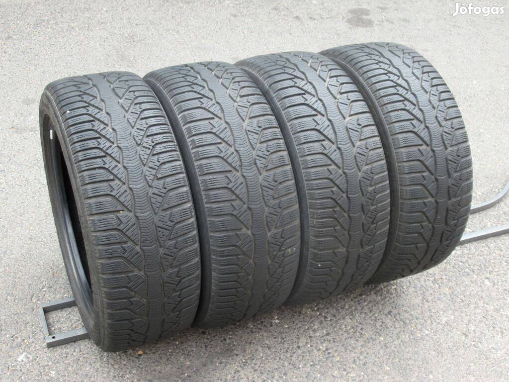 205/50R17 Kleber Krisalp téligumi 17" idős téli gumi