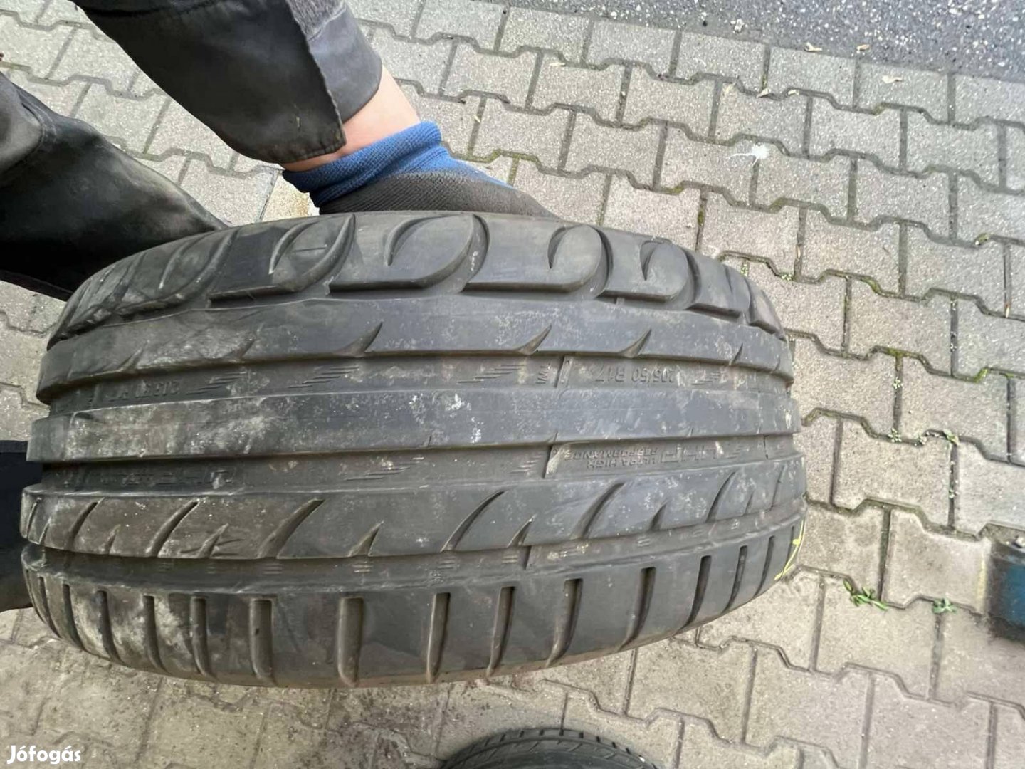 205/50R17 Kormoran nyári használt gumiabroncs