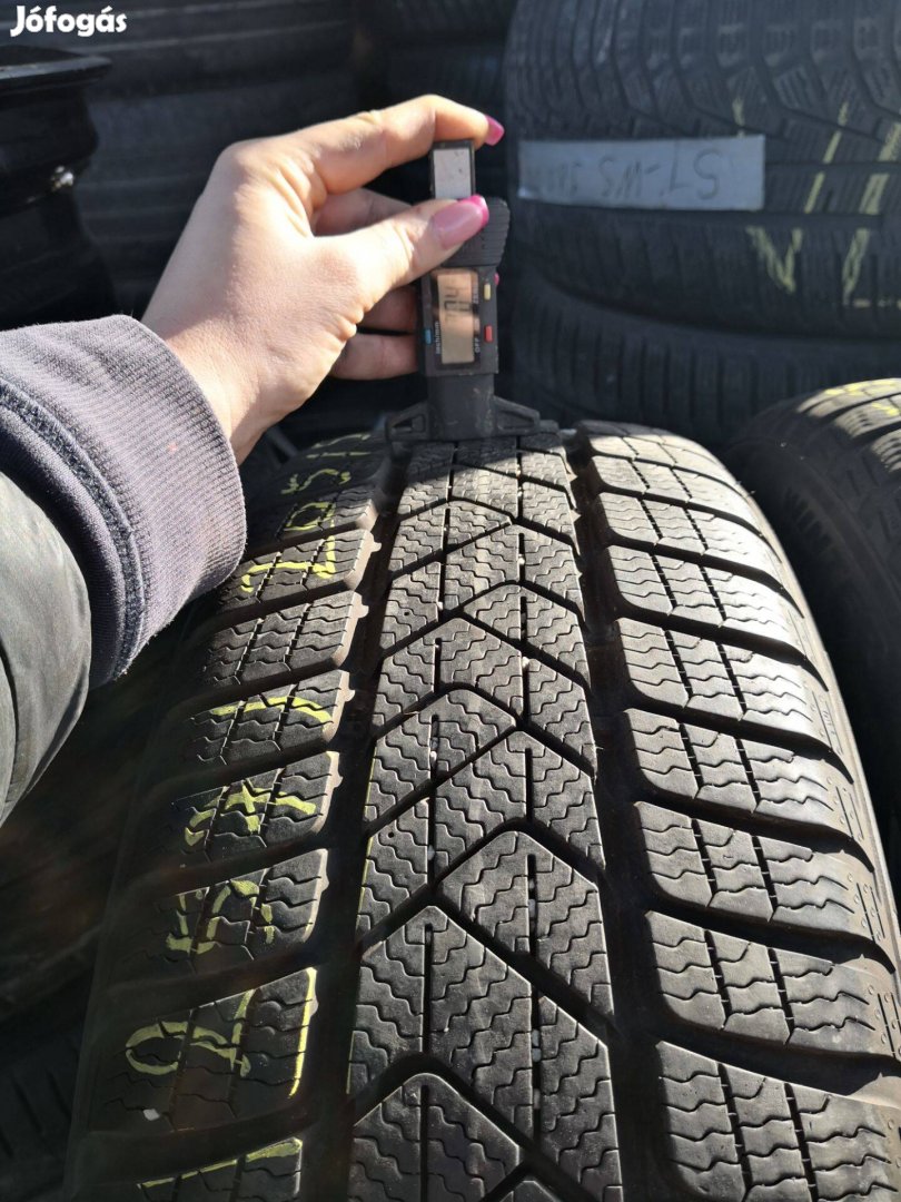 205/50 R17 Pirelli téli gumi 80000ft a 4db/267/