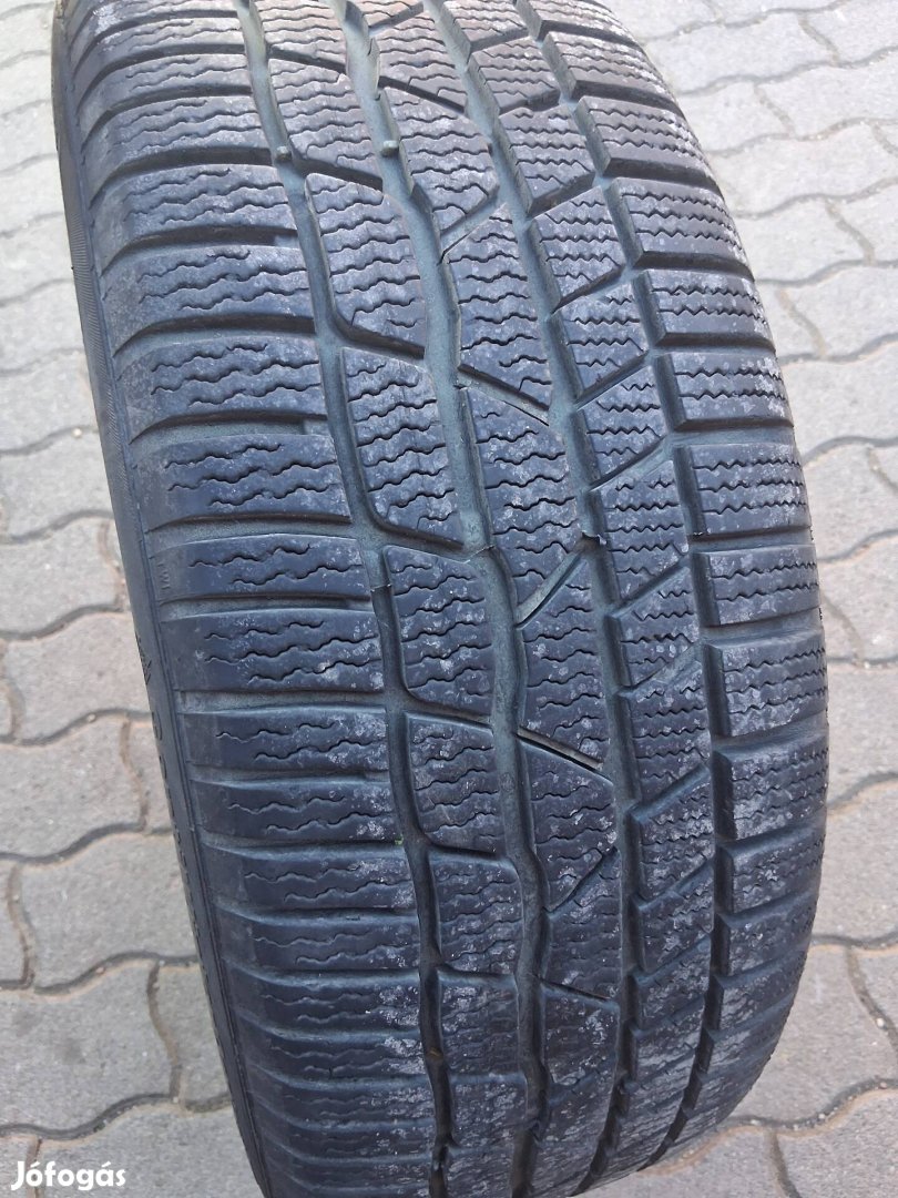 205/50 R17 téligumi 