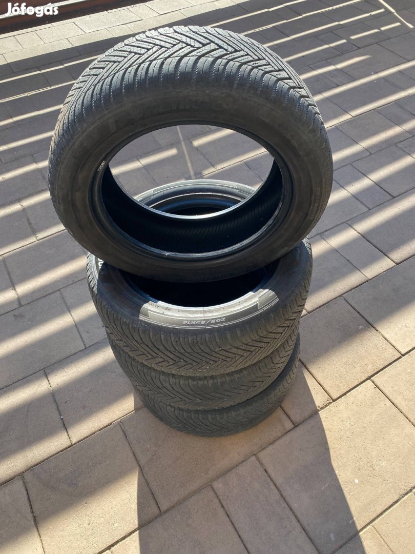 205/55R16 4 évszakos gumi eladó