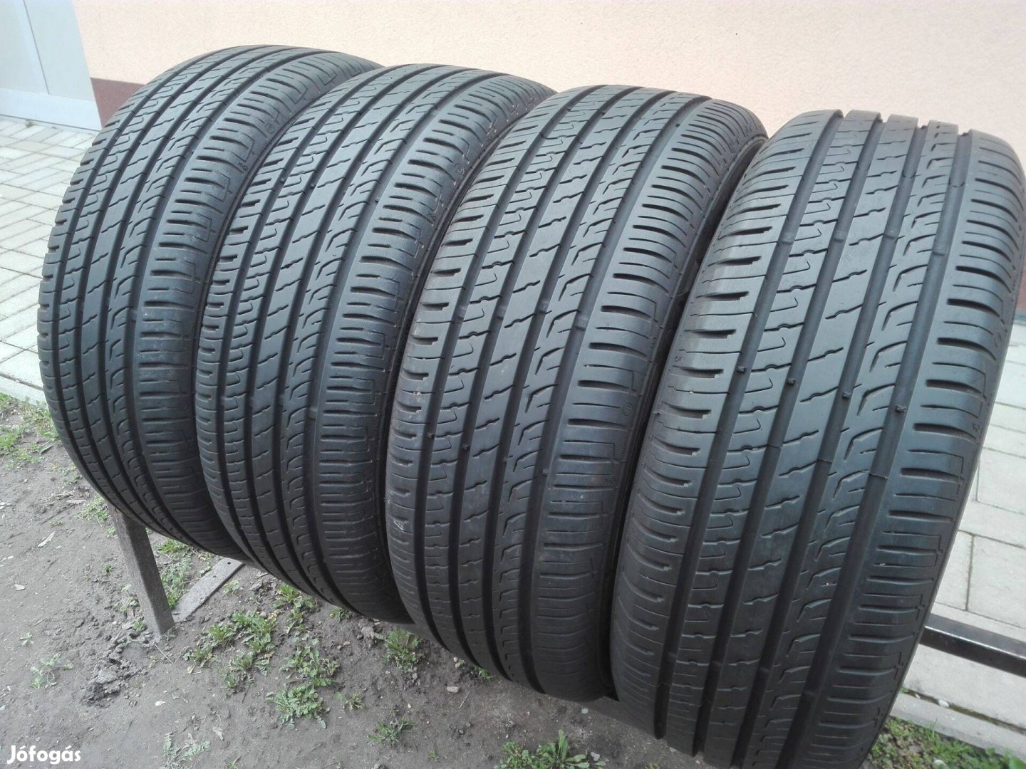 205/55R16 Barum nyári gumi garnitúra 205/55 r16