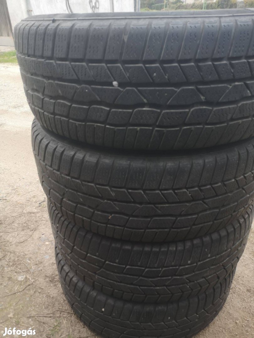 205/55R16 Continental téligumik 64e/4db