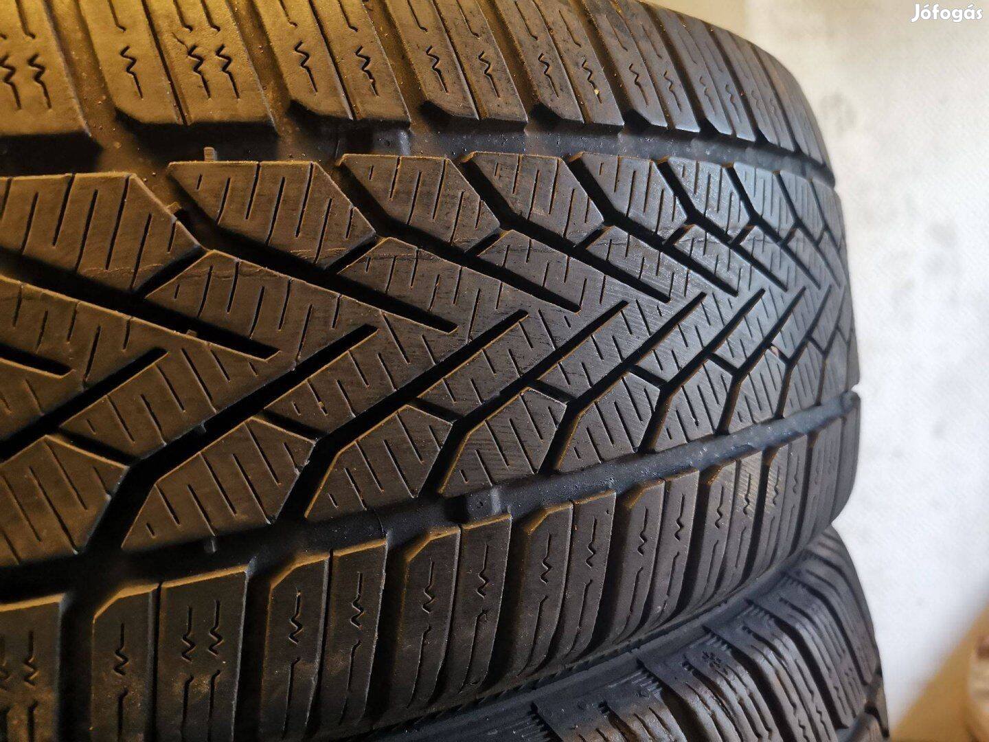 205/55R16 Semperit téligumik 50e/4db