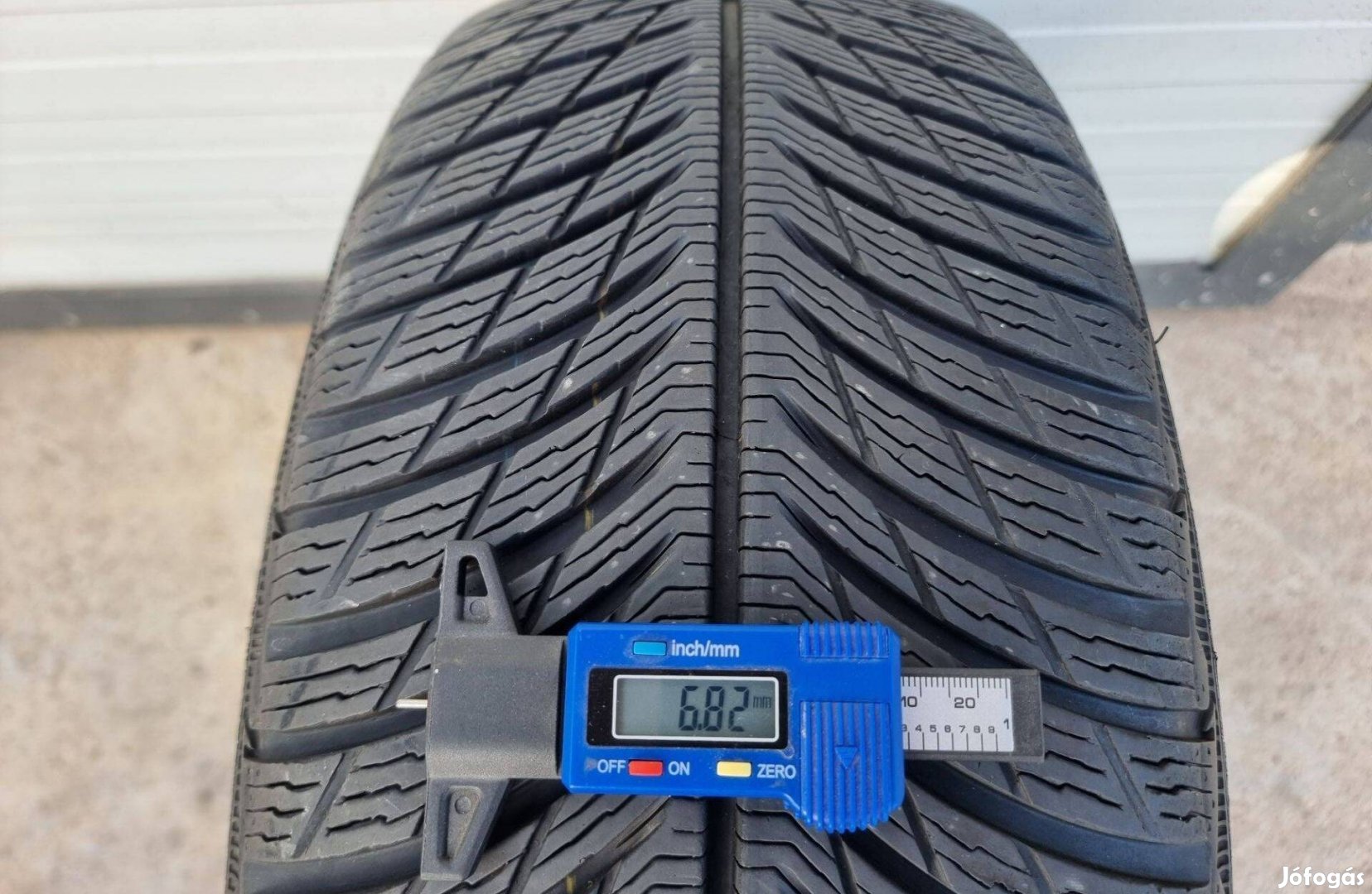 205/55R17 Michelin téli 2db szinte újszerű állapotban eladó!