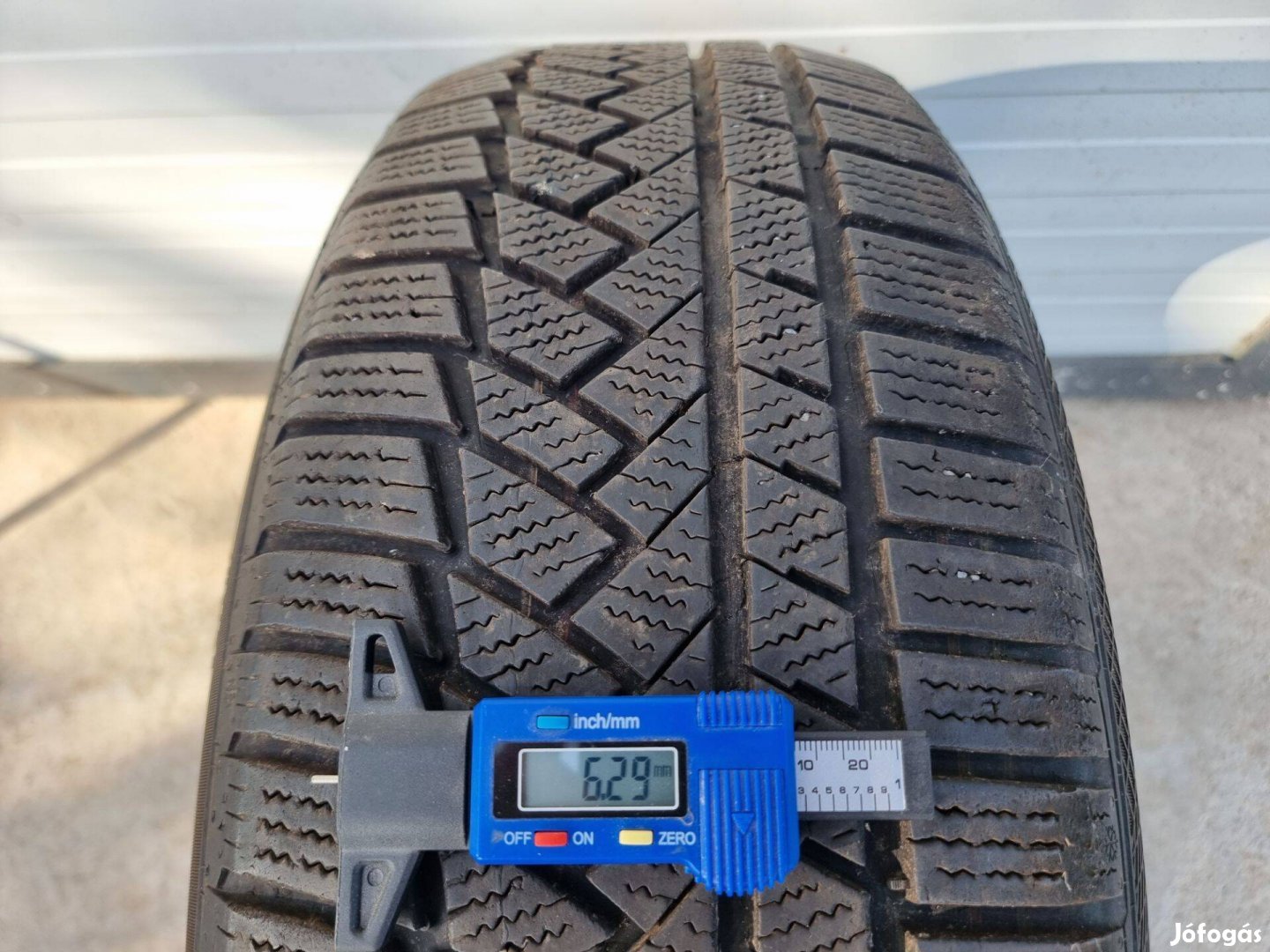205/55R19 Continental téli 2db teljesen újszerű állapotban eladó!