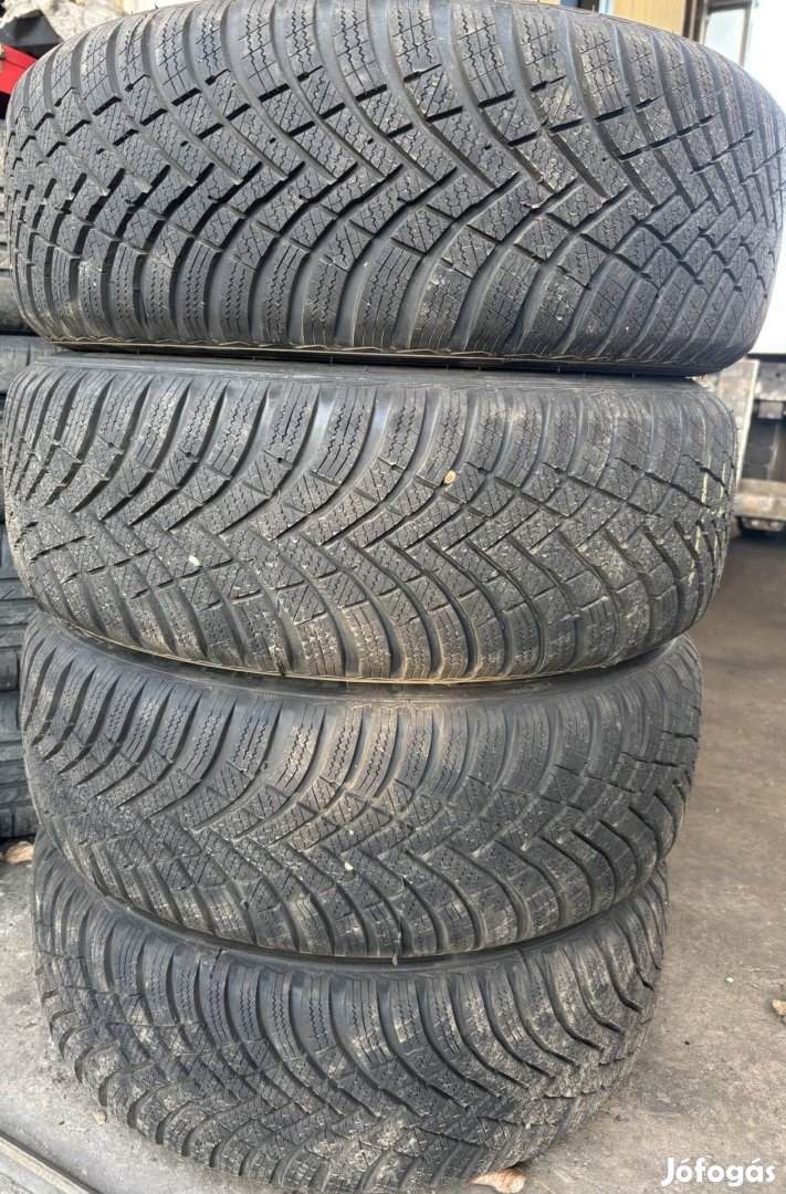 205/55 16 Hankook Winter Icept VW lemez felnin téli gumi garnitúra 