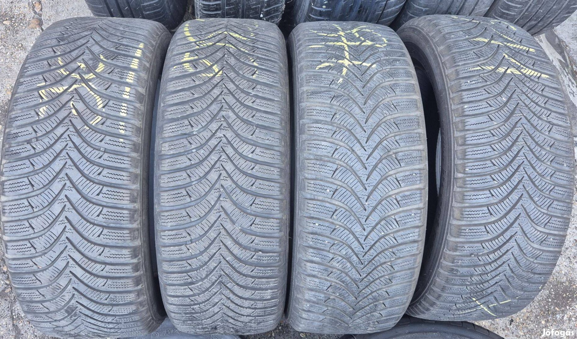 205/55-16 Téli Hankook