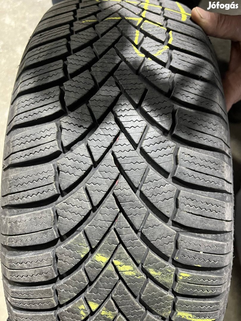 205/55 R16 Bridgestone Blizzak LM005 téligumi eladó