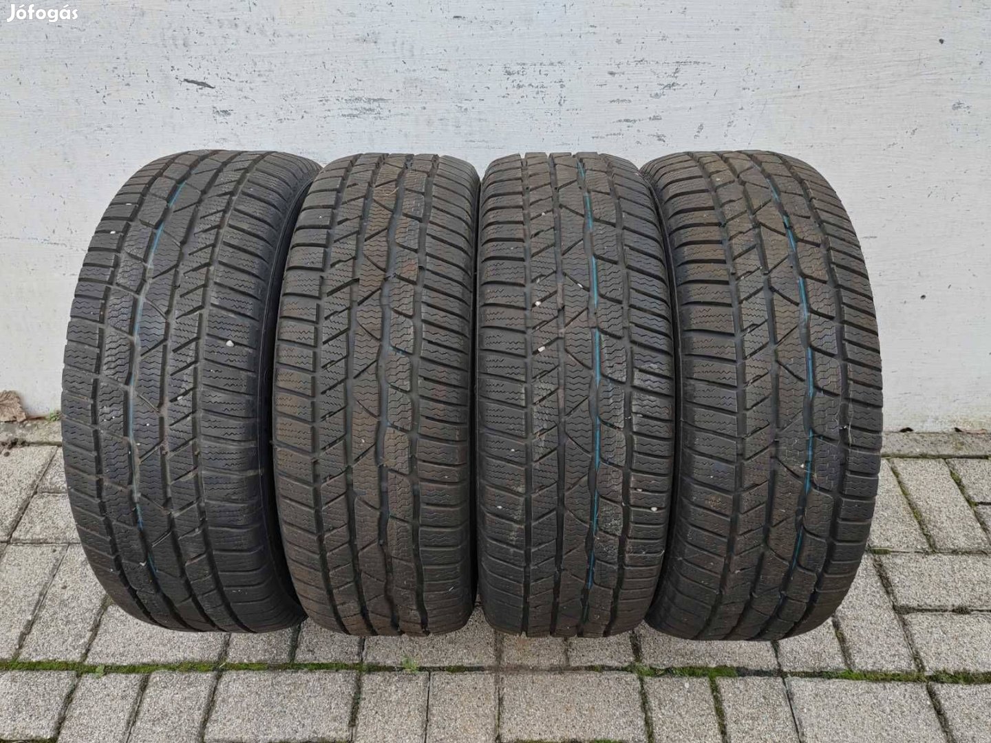 205/55 R16 Continental téligumi 7,5-8mm DOT 5022, 4db eladó