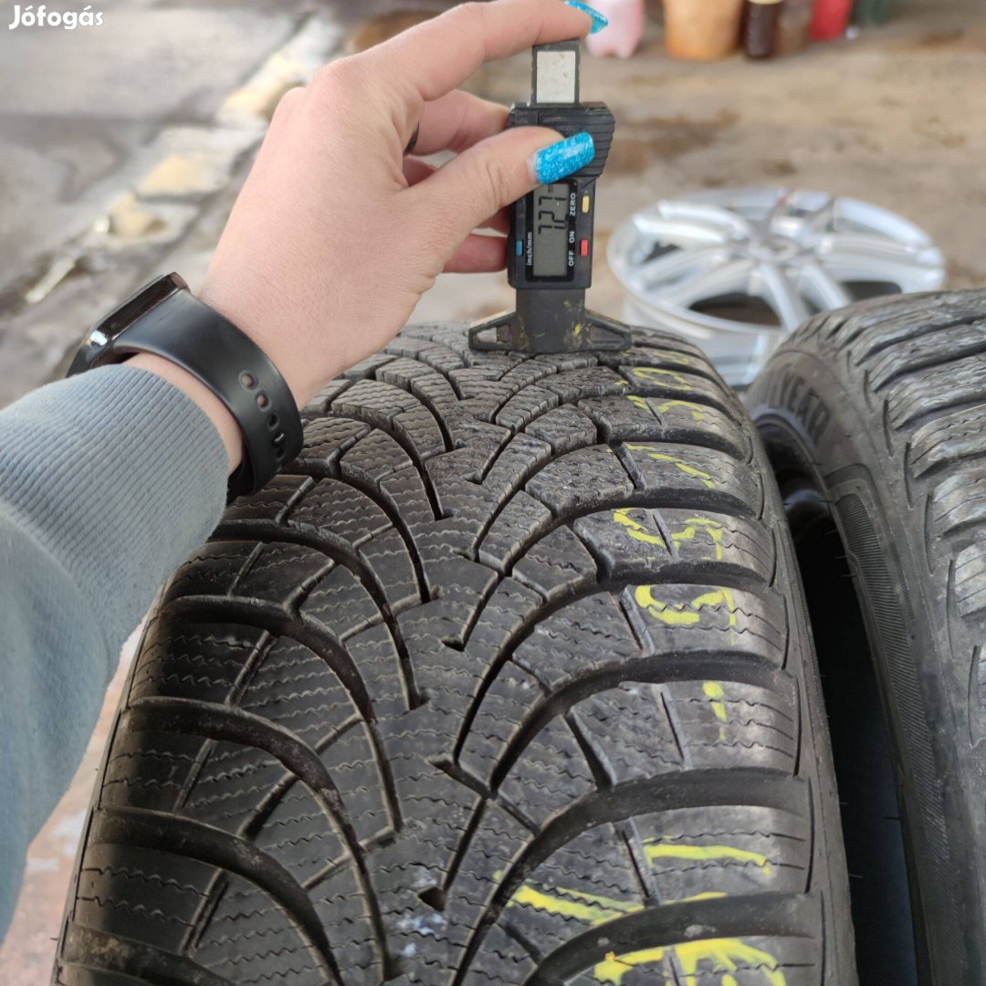205/55 R16 Goodyear téli gumi 40000ft a 4db /88/