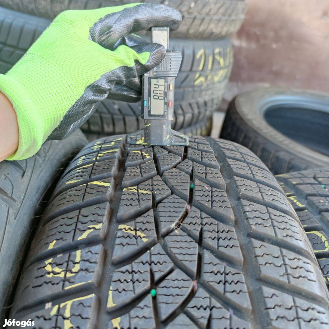 205/55 R16 Goodyear téli gumi 80000ft a 4db/241/