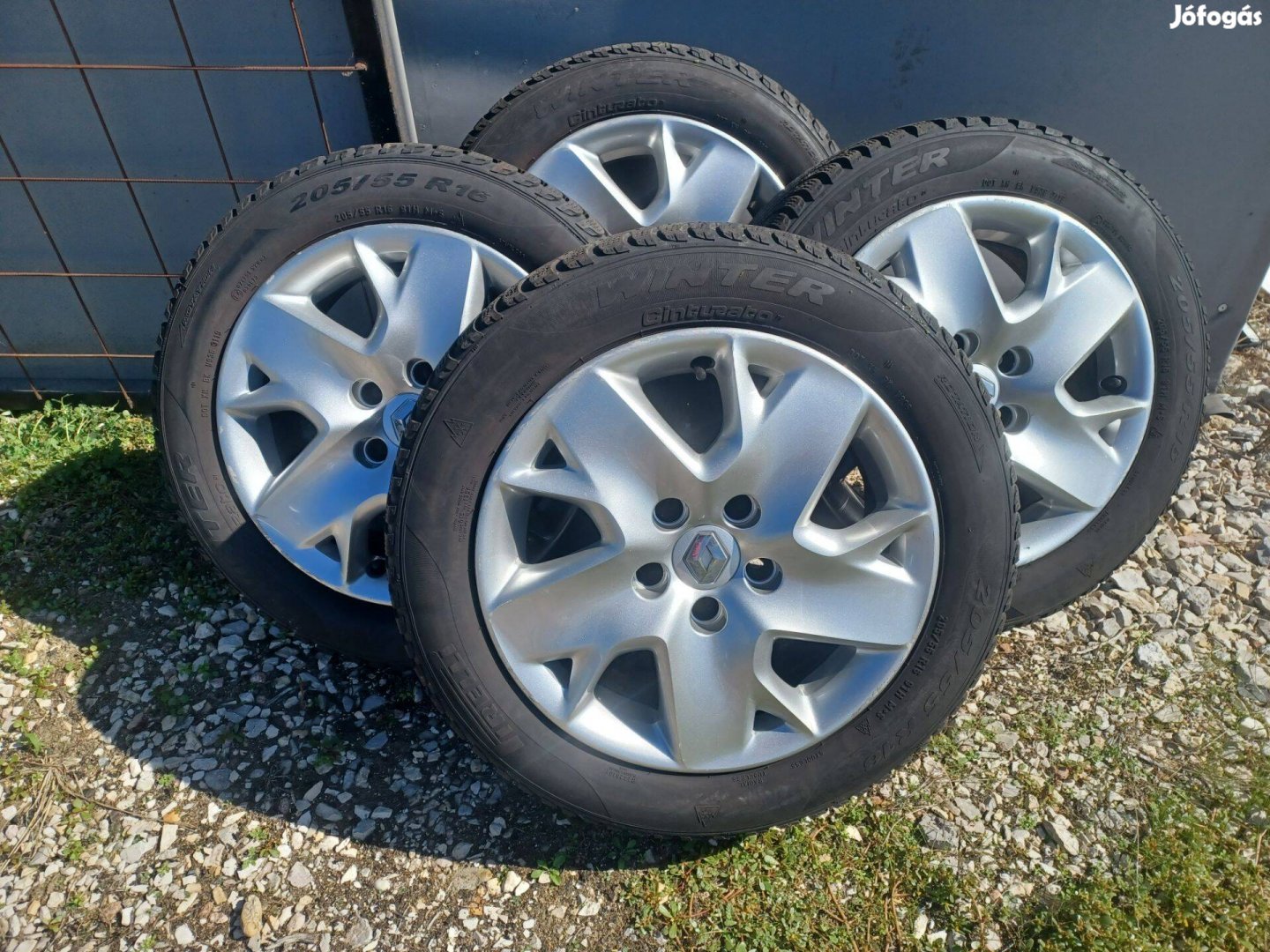 205/55 R16 Pirelli téli kerék szett
