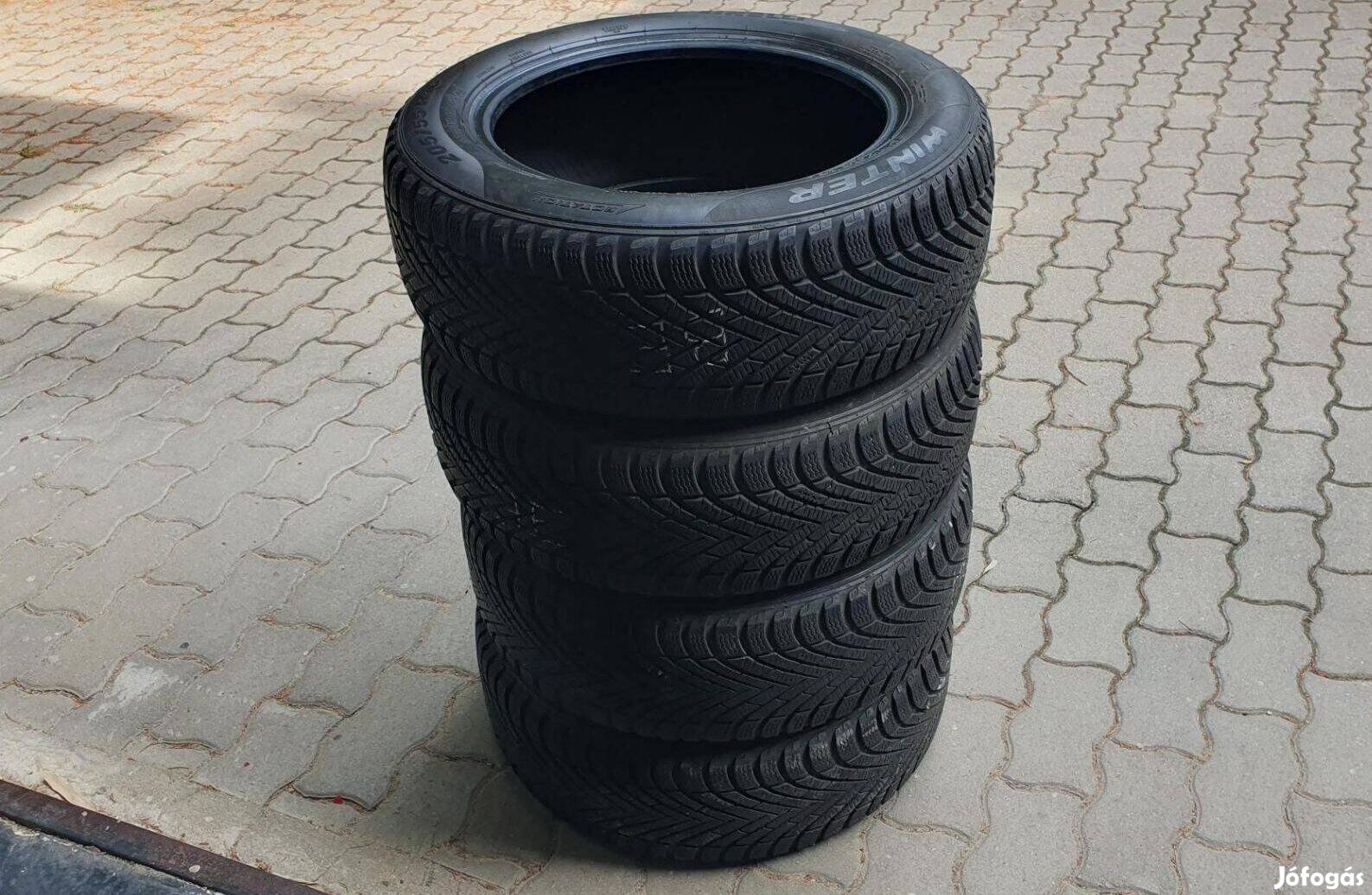 205/55 R16 Pirelli téligumi